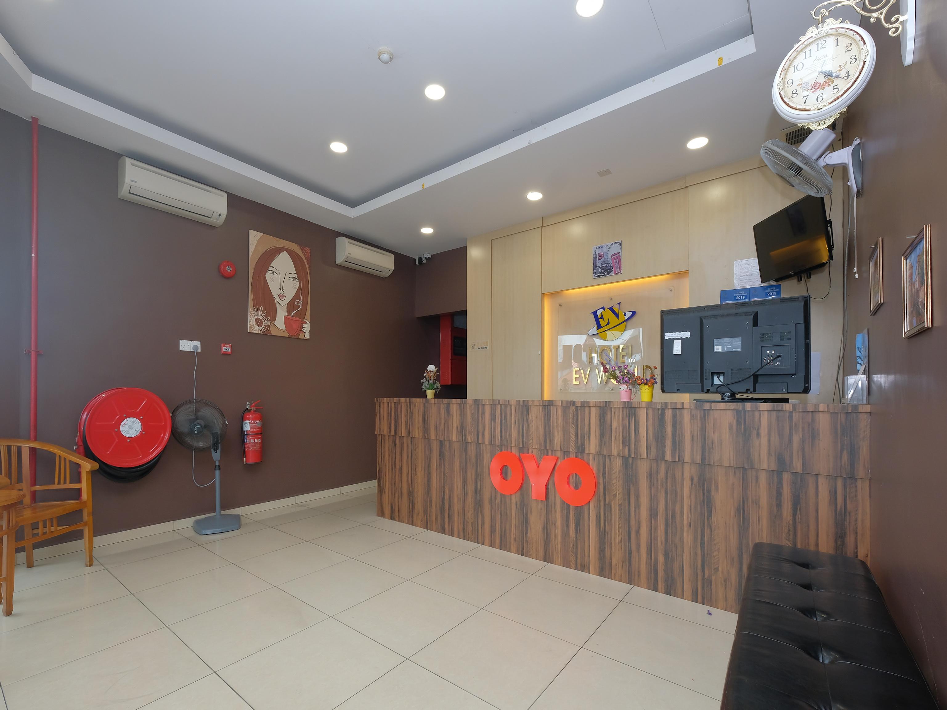 Oyo 89493 Q Hotel Mentakab Mentekab المظهر الخارجي الصورة